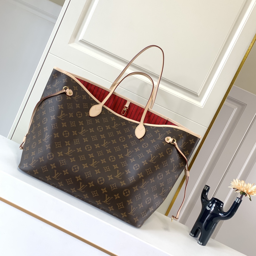 Louis Vuitton Shopping Bags